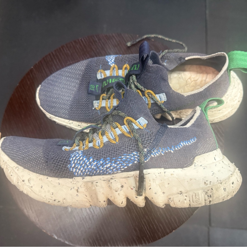 Nike Space Hippie 01